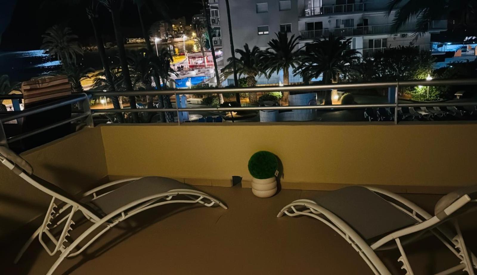 By The Sea Edificio Turmalina Appartement *